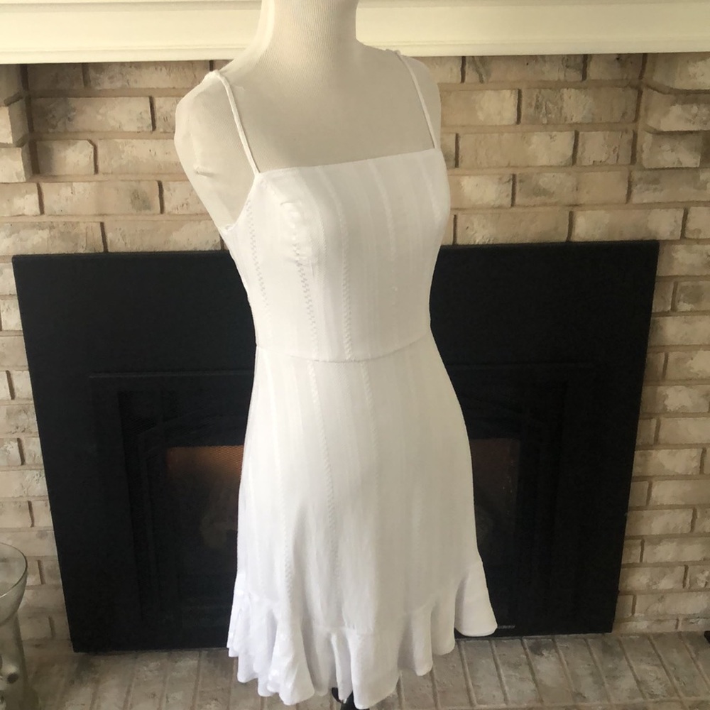 Jodi Kristopher White Ruffle Bottom Spaghetti Strap Open Back Dress size 1 - Picture 13 of 15